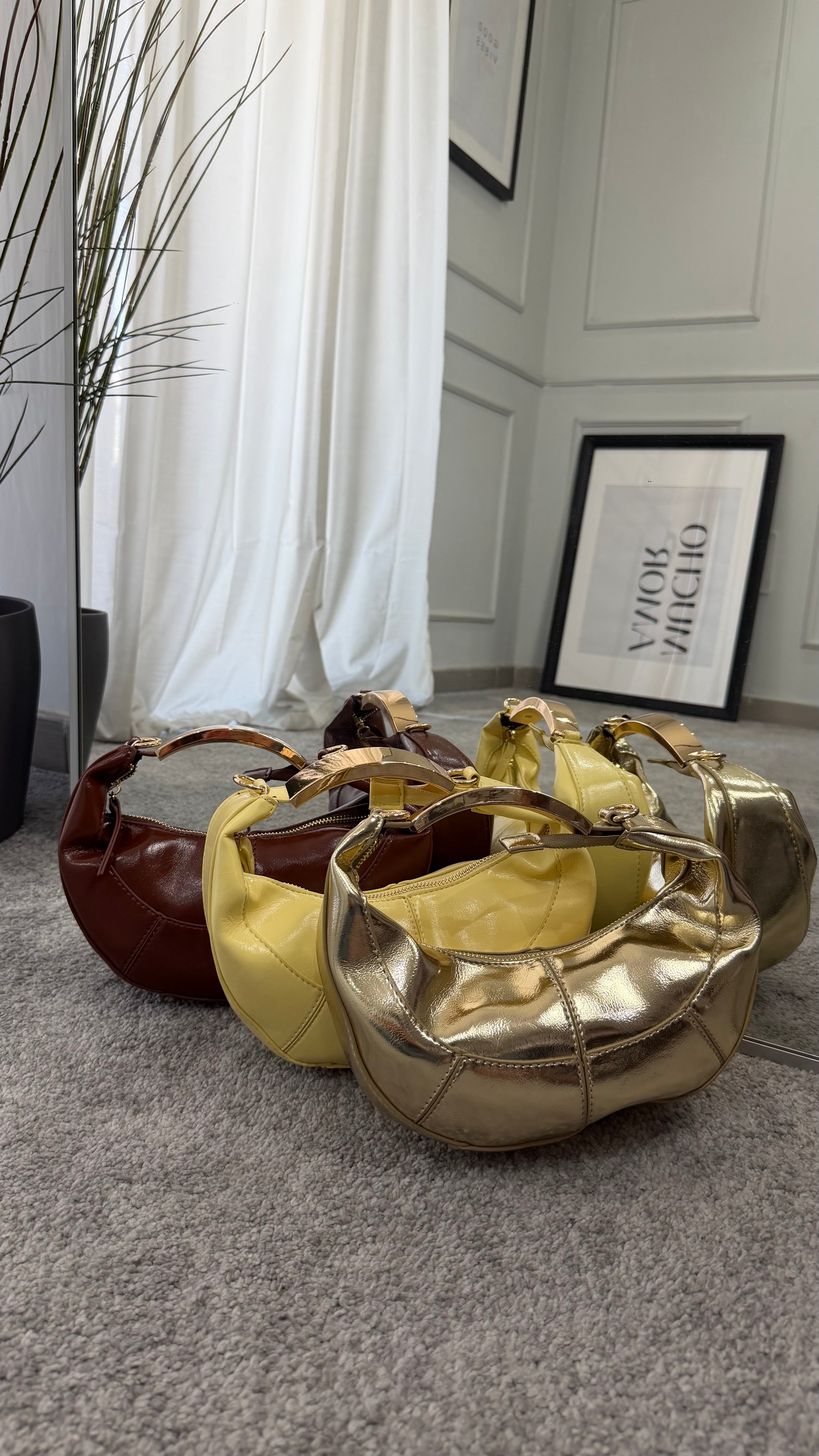 Bag moon