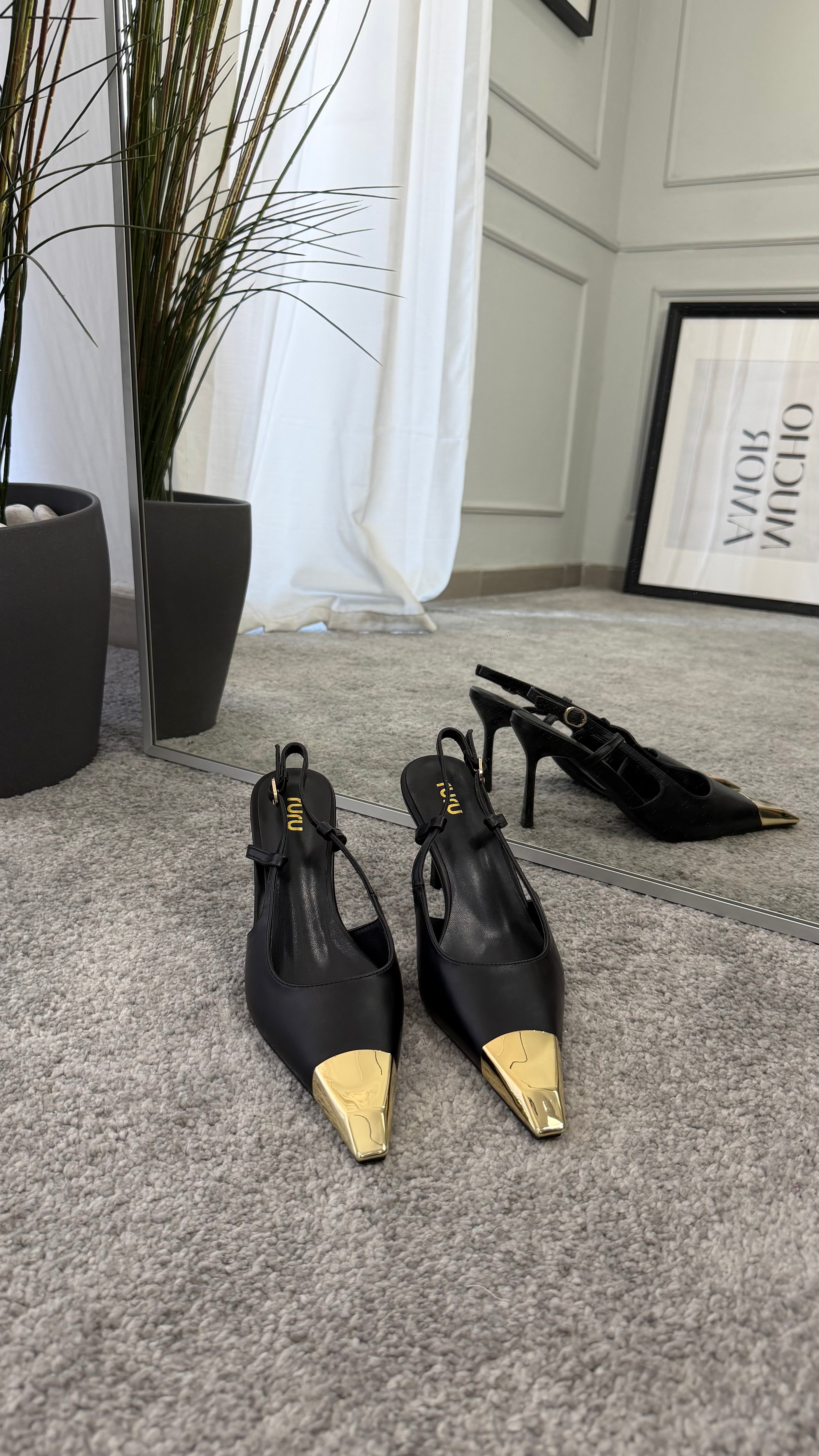 Slingback punta oro