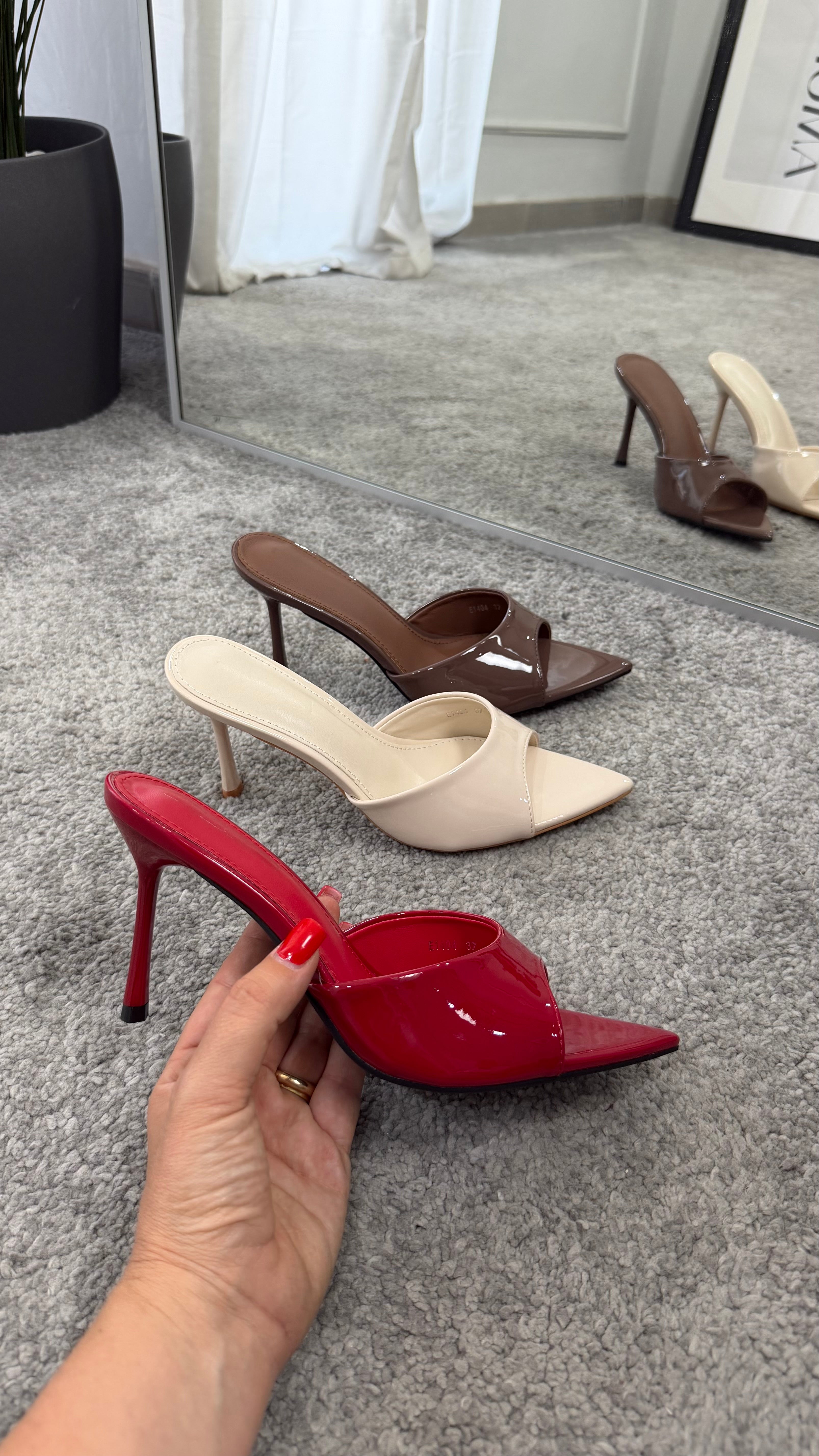 Mules vernice 10cm