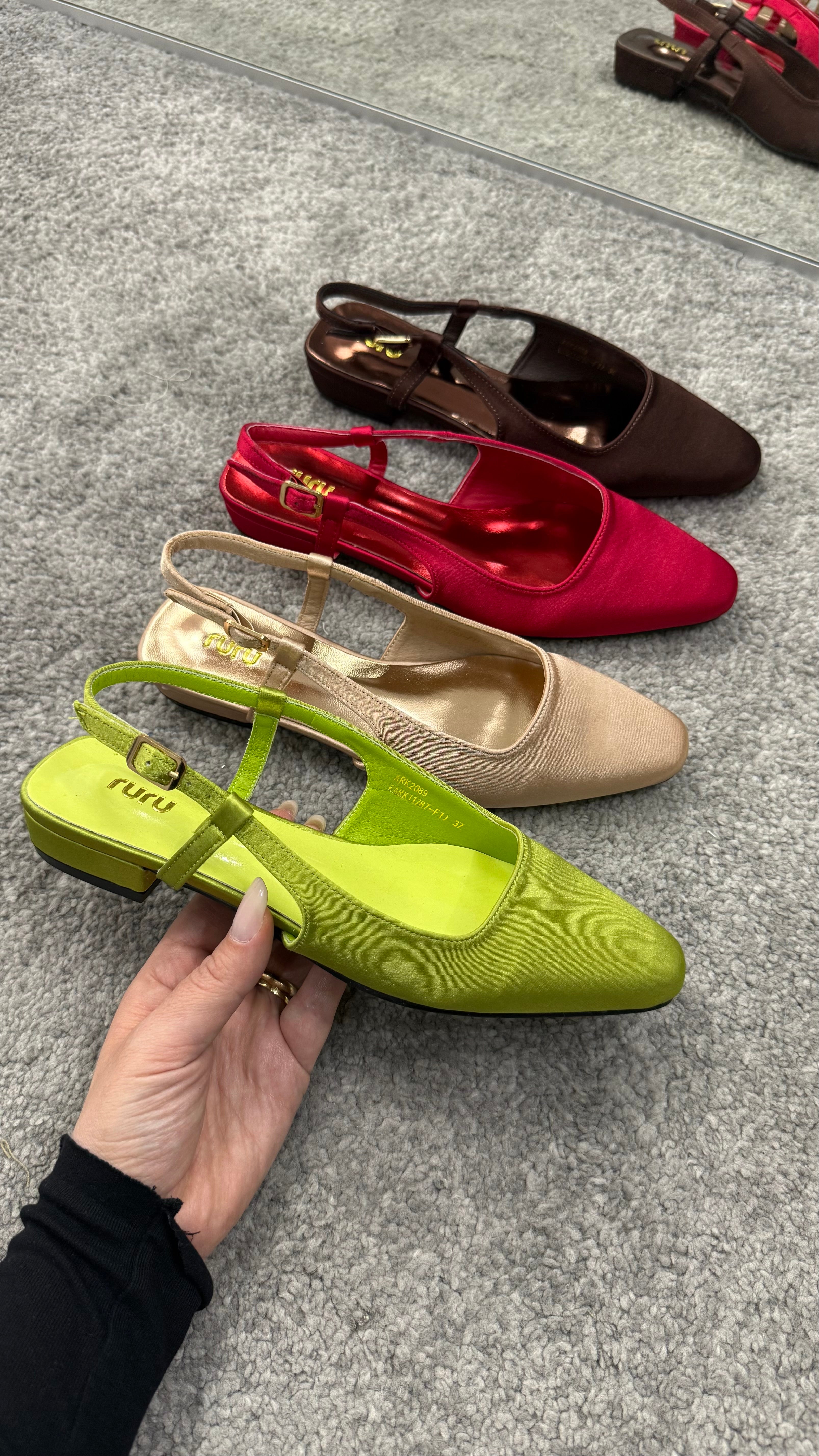 Ballerina Lisbona by Giel Store