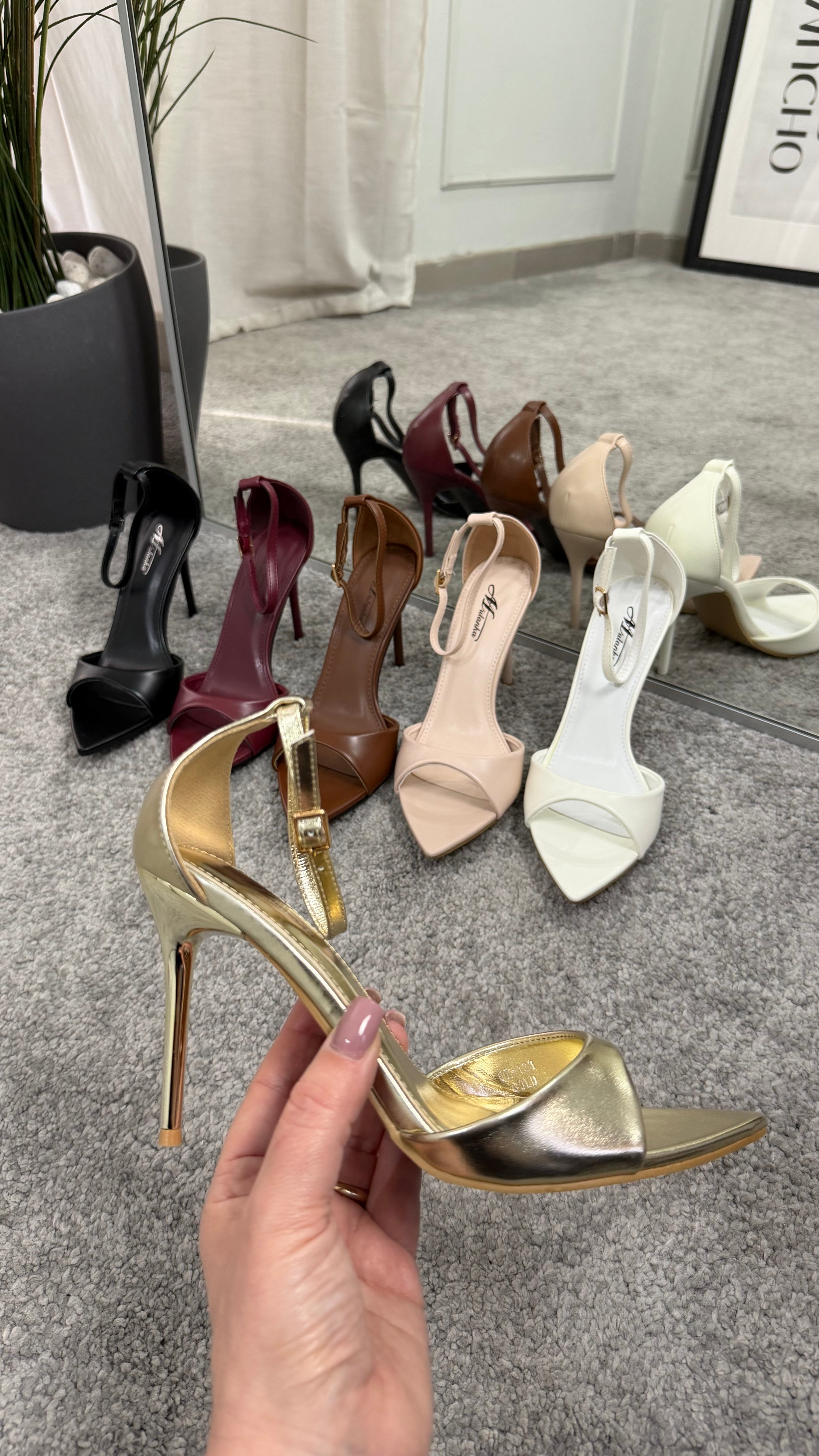 Sandalo Eleonora ecopelle