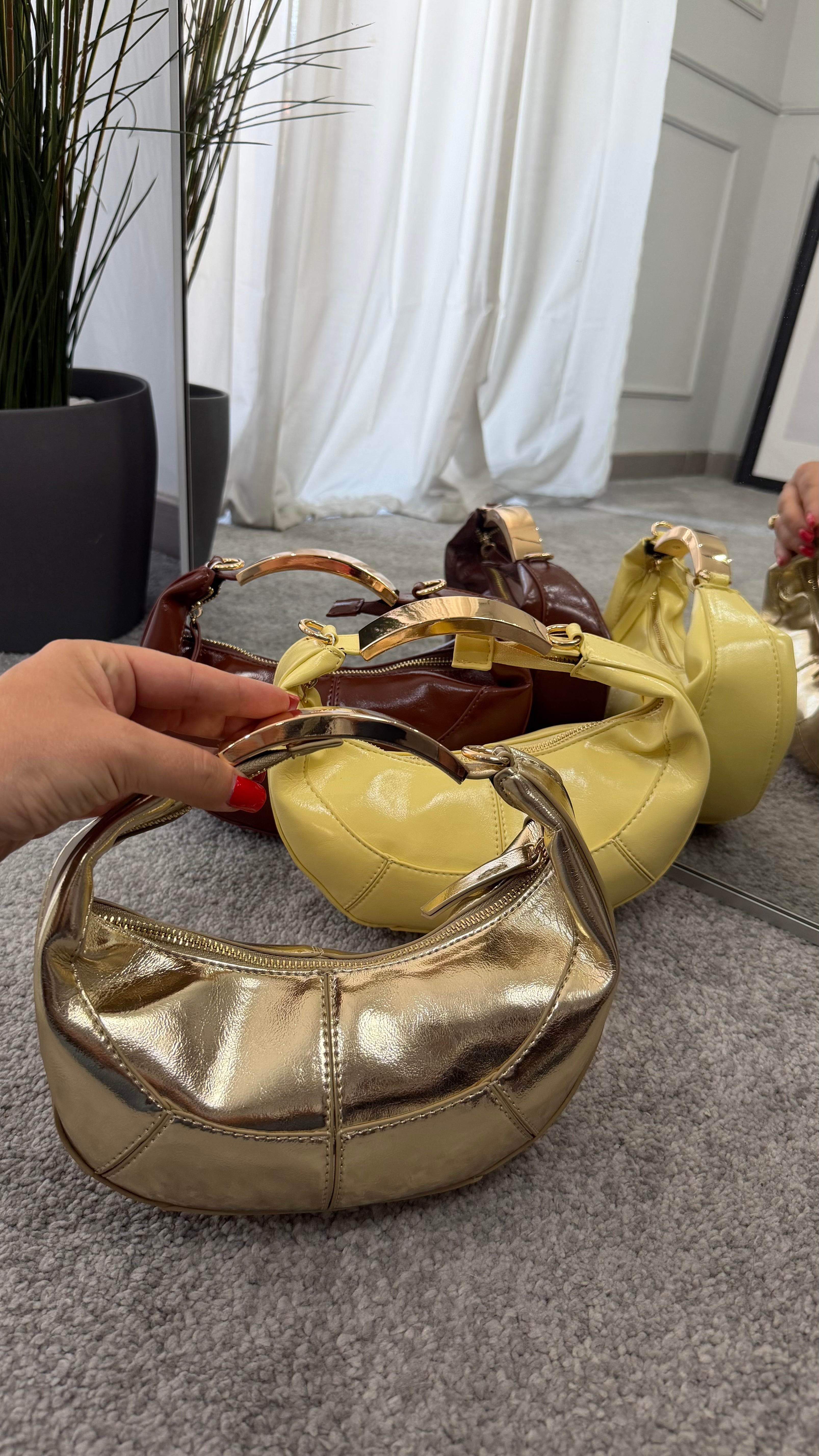Bag moon