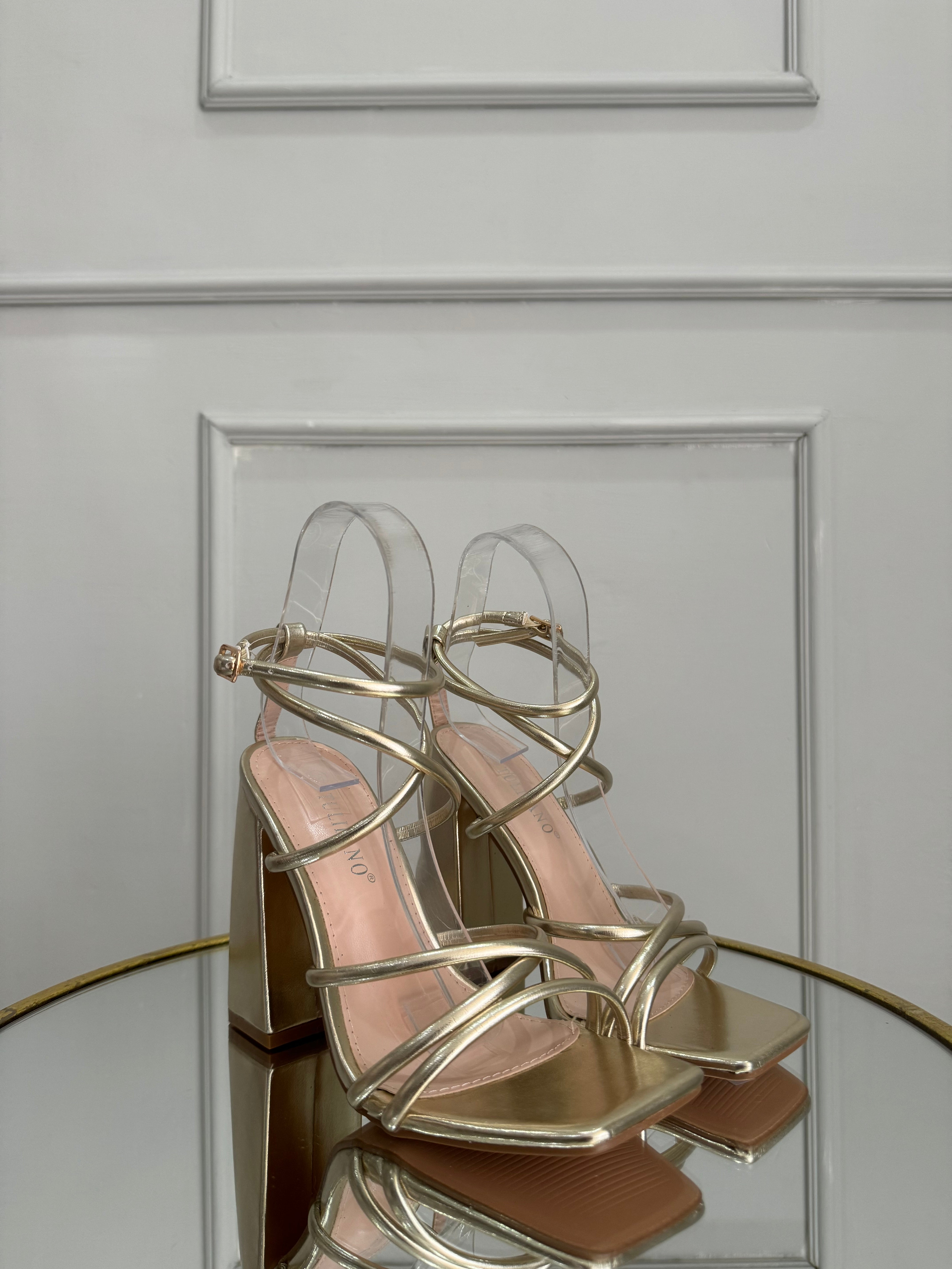 Sandalo tacco largo gold by Giel Store