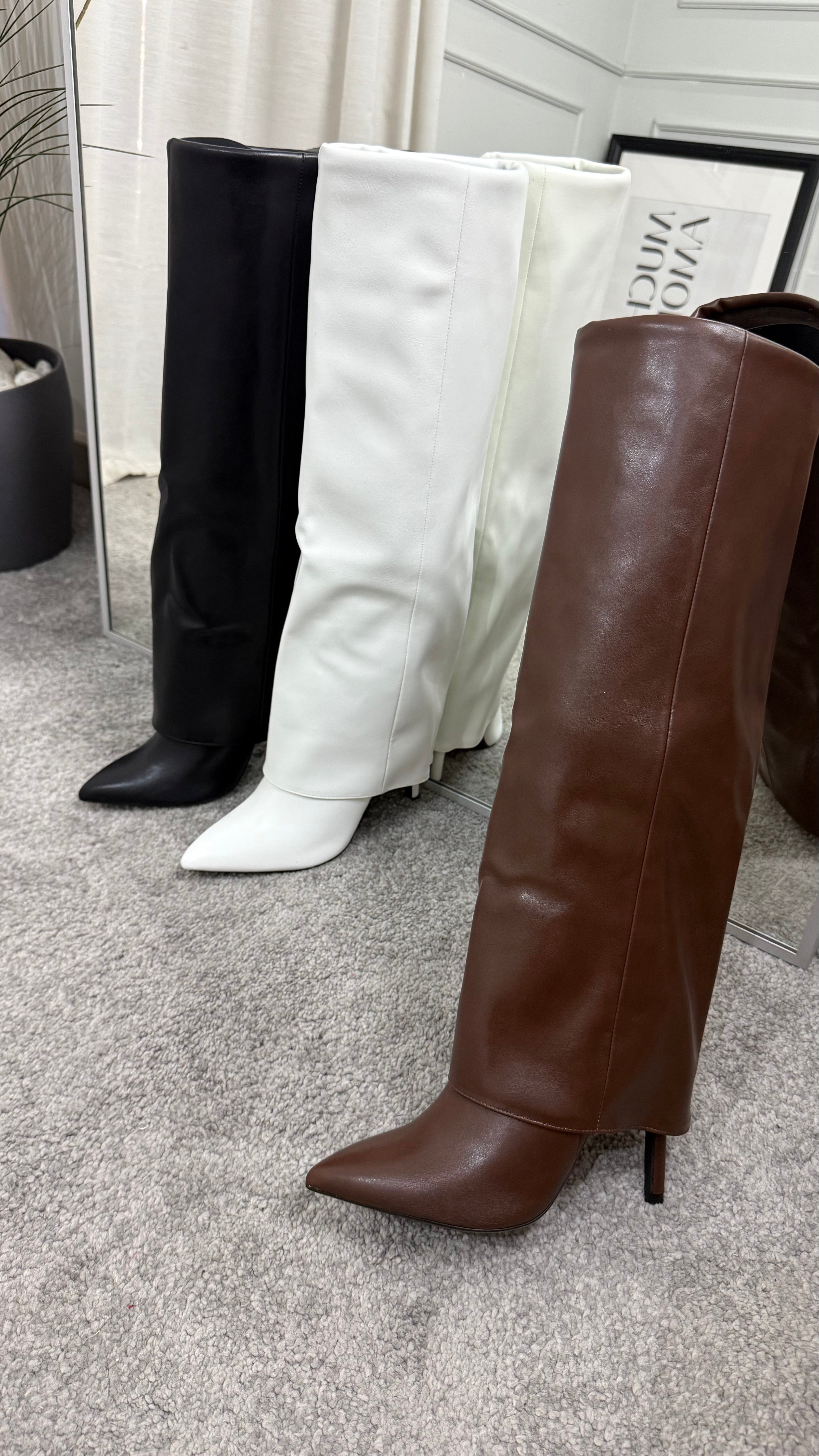 Stivale tubolare by Giel Store