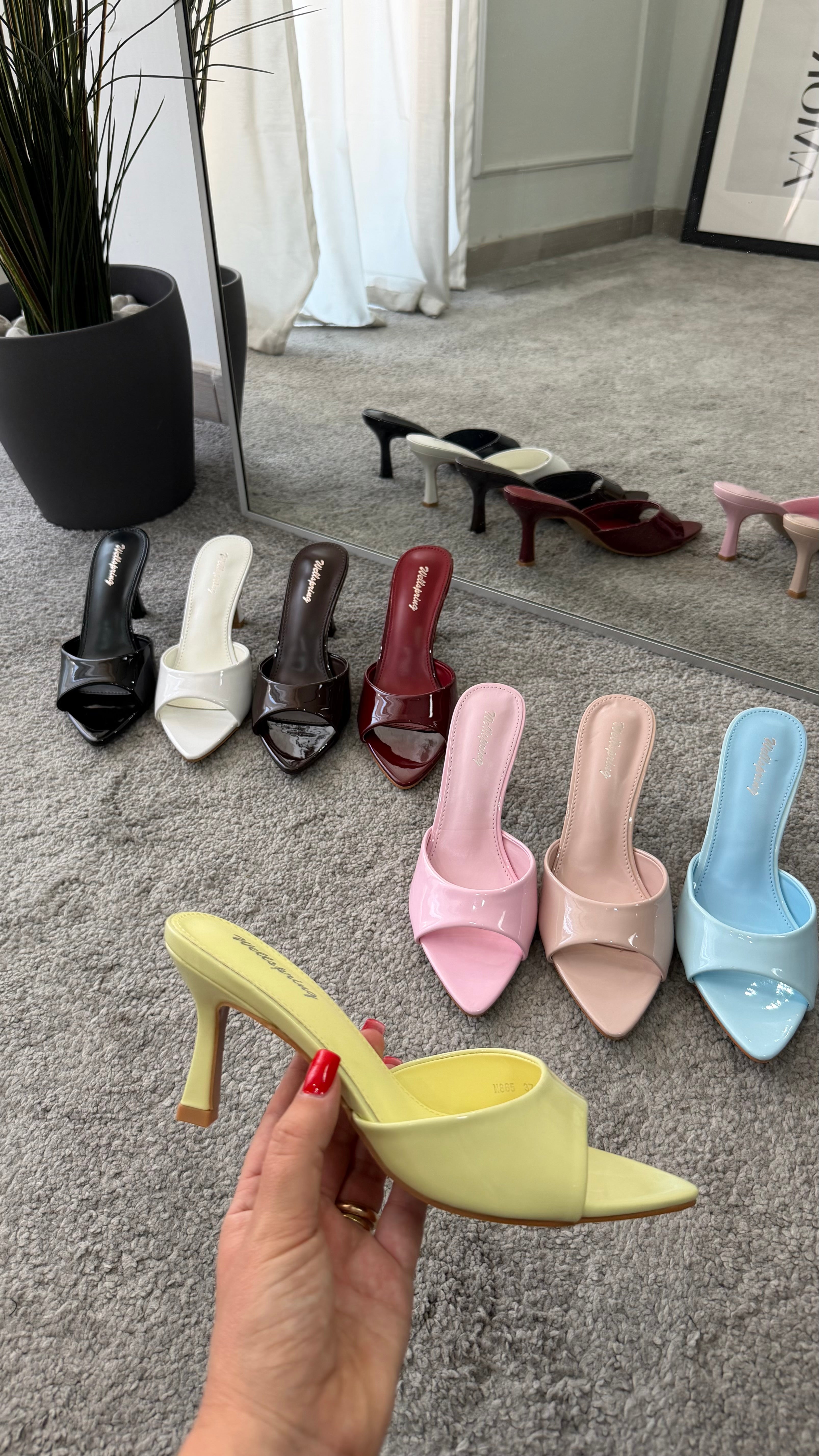 Mules vernice 7cm