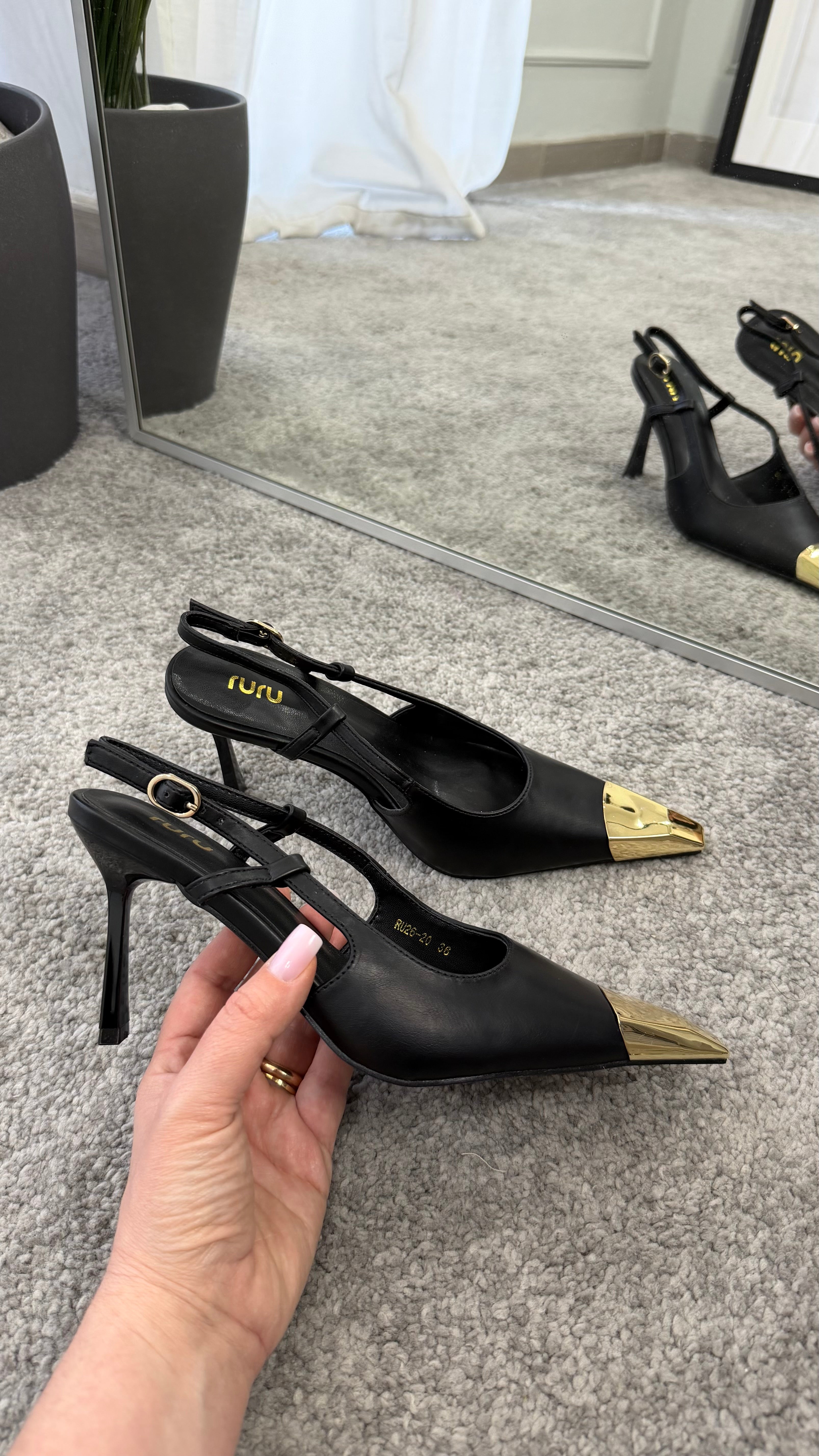 Slingback punta oro