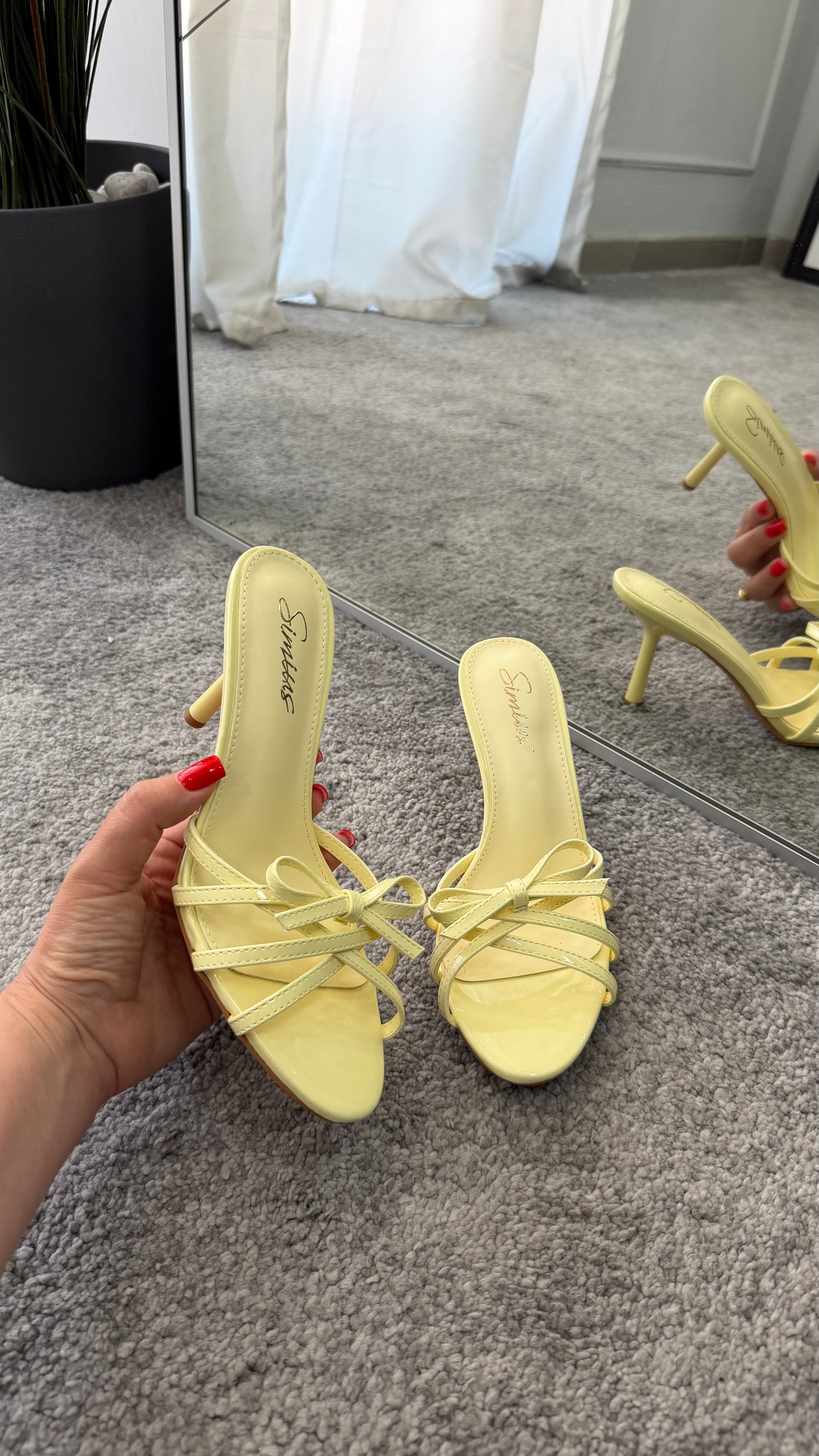 Mules fiocco giallo