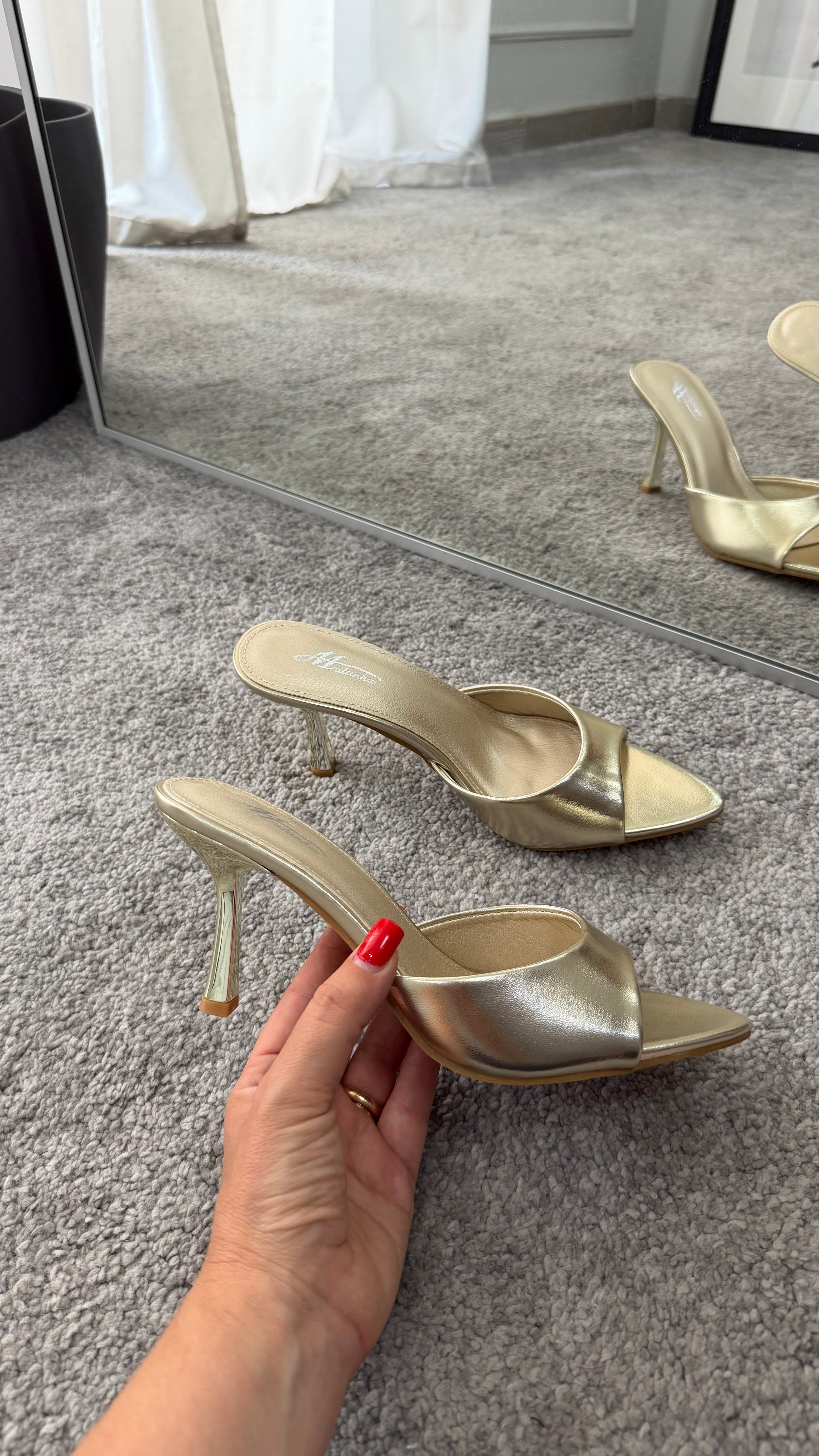 Mules gold