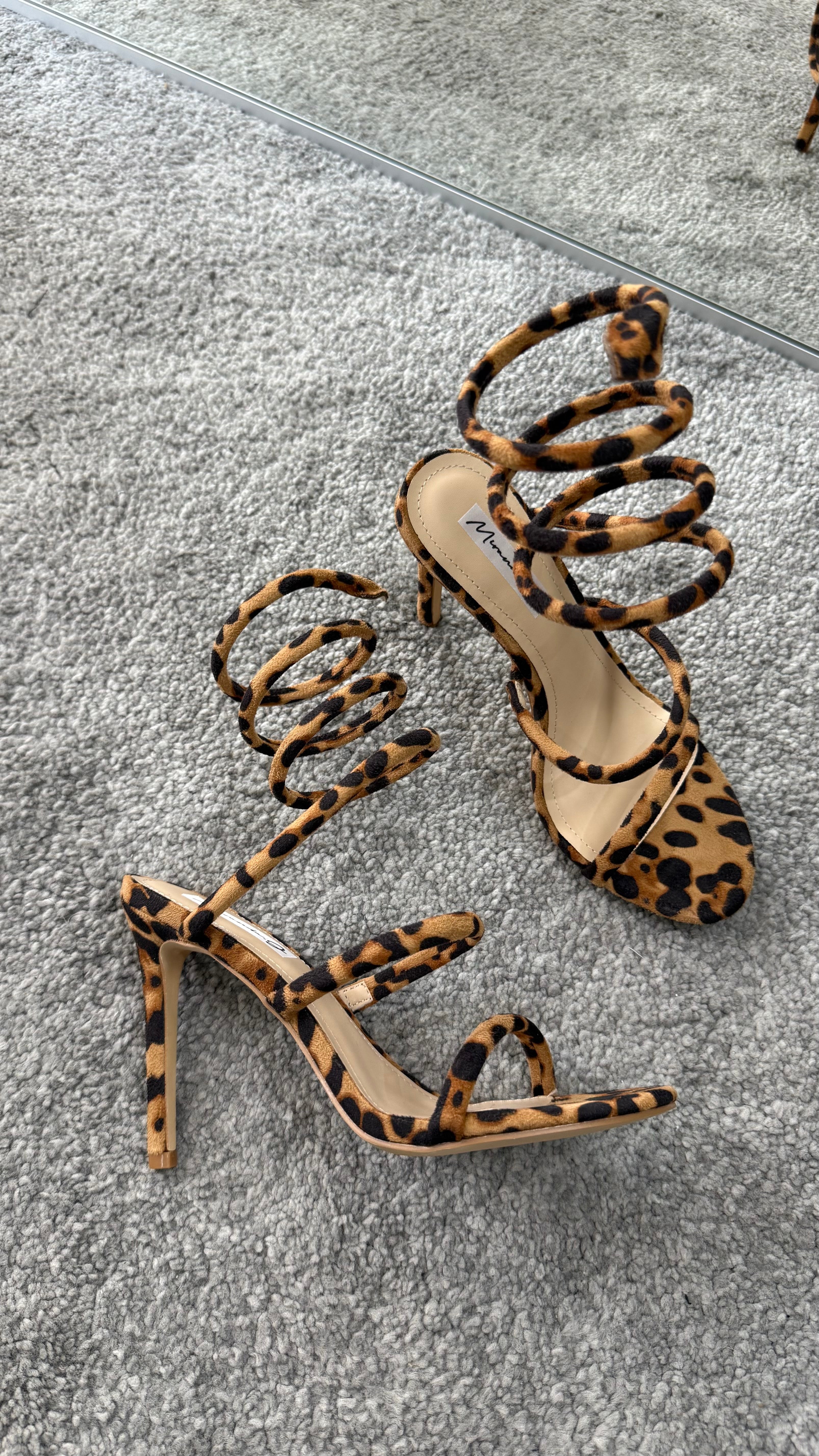 Sandalo spirale scamosciato by Giel Store