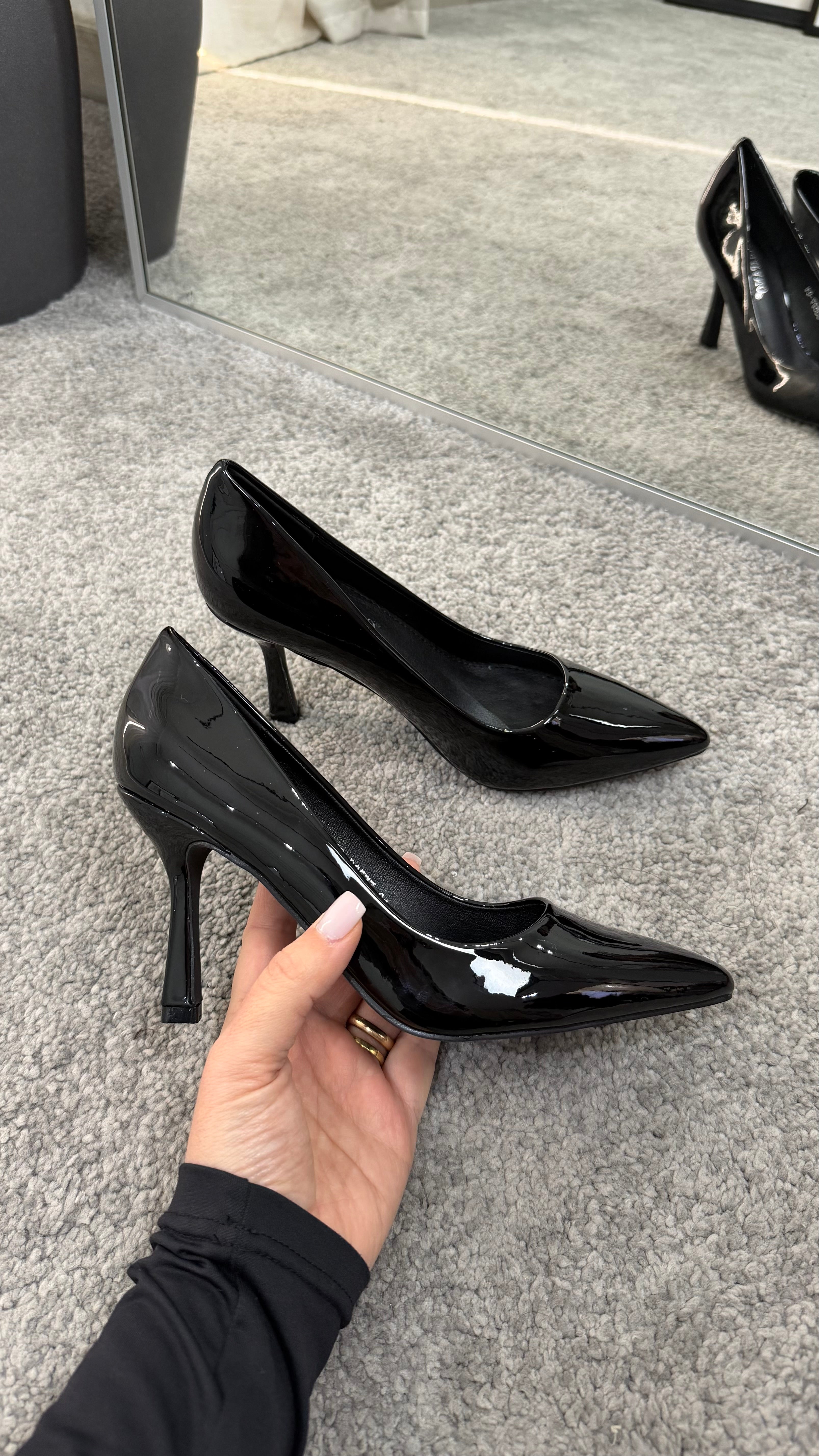 Décolleté vernice black