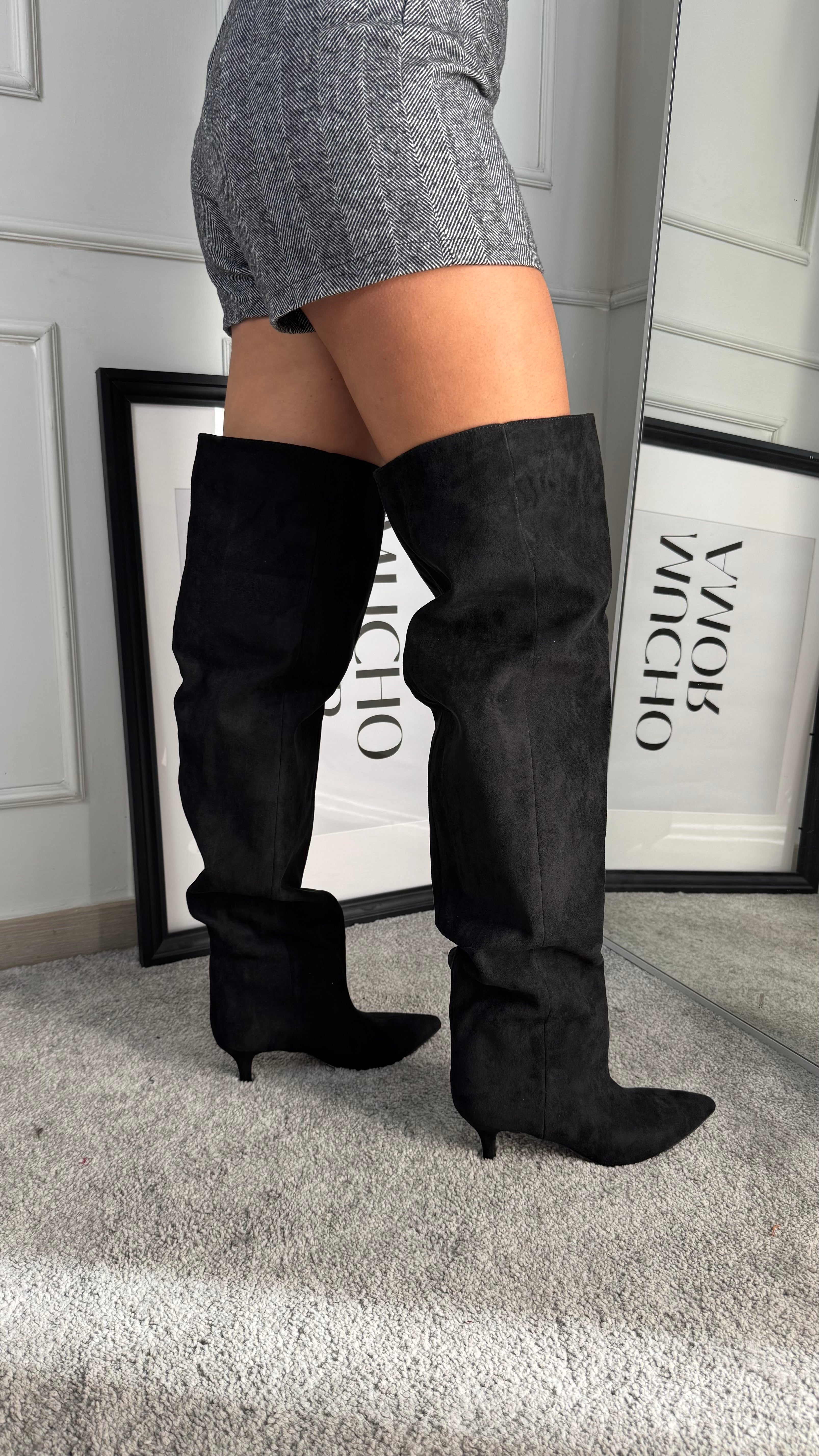 Maxi stivale scamosciato