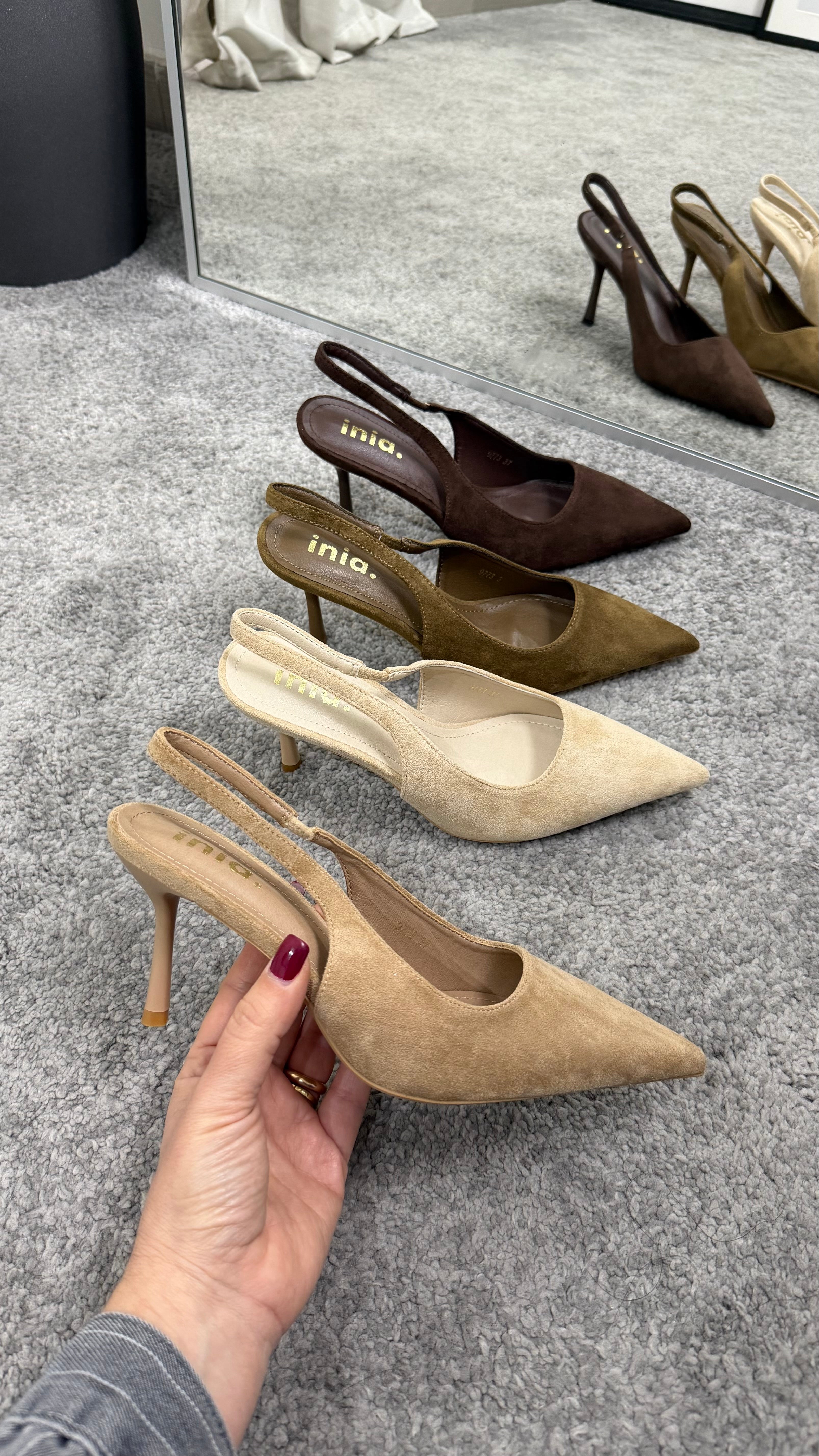 Slingback scamosciata 8cm