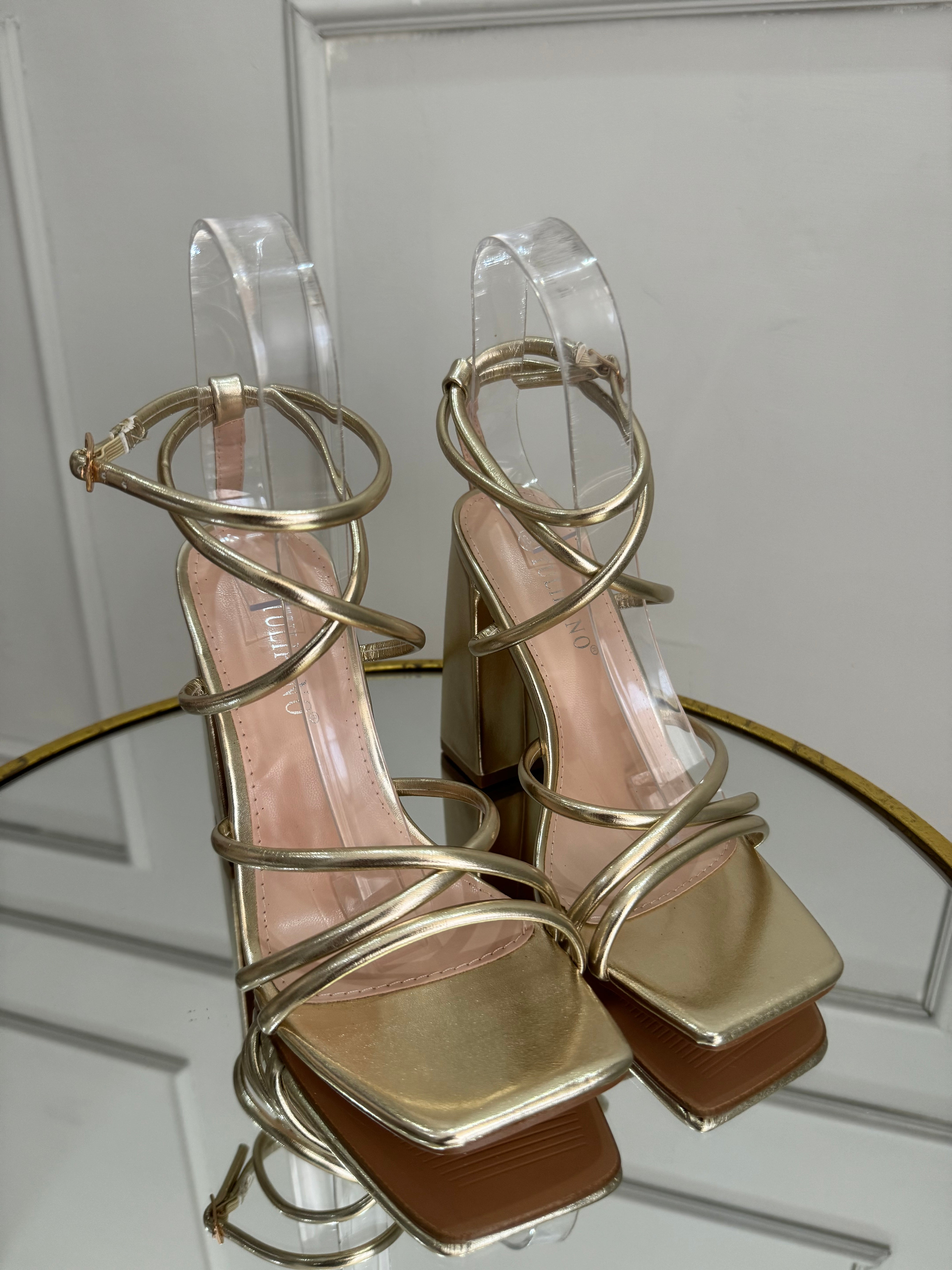 Sandalo tacco largo gold by Giel Store